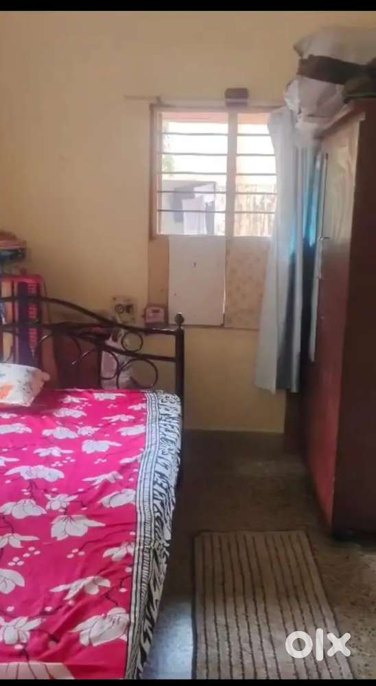 Rooms for rent near nandanam metro  only female