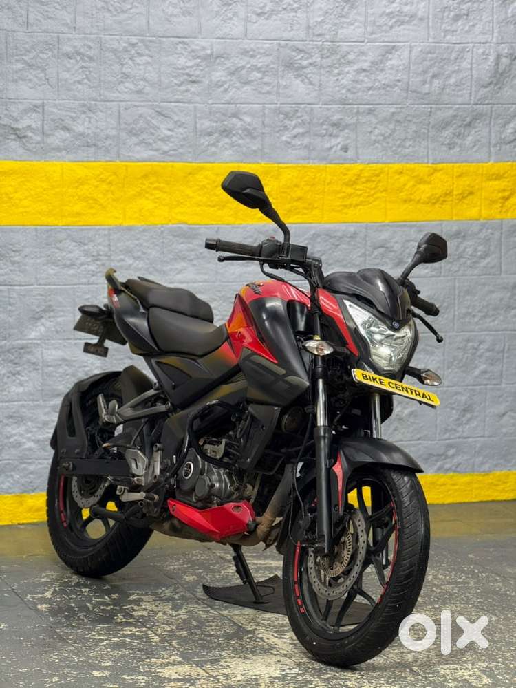 BAJAJ PULSAR NS160 (2703)