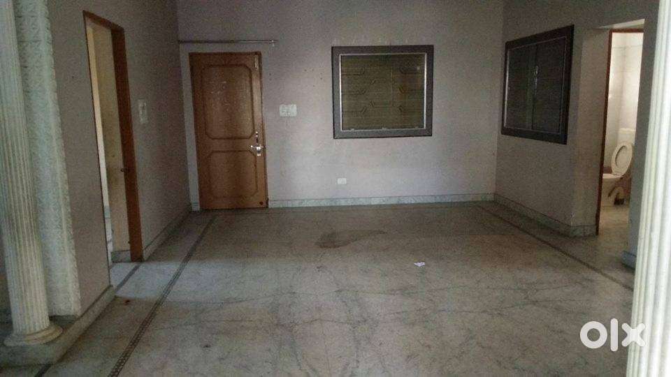 gitanjali nagar semi furnished 2bhk house available family/bachelors