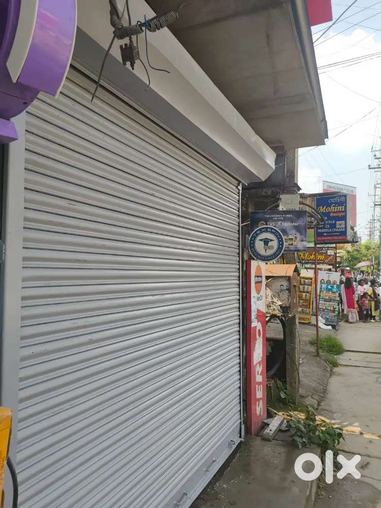 SIXMILE GS ROAD FACING SHOP