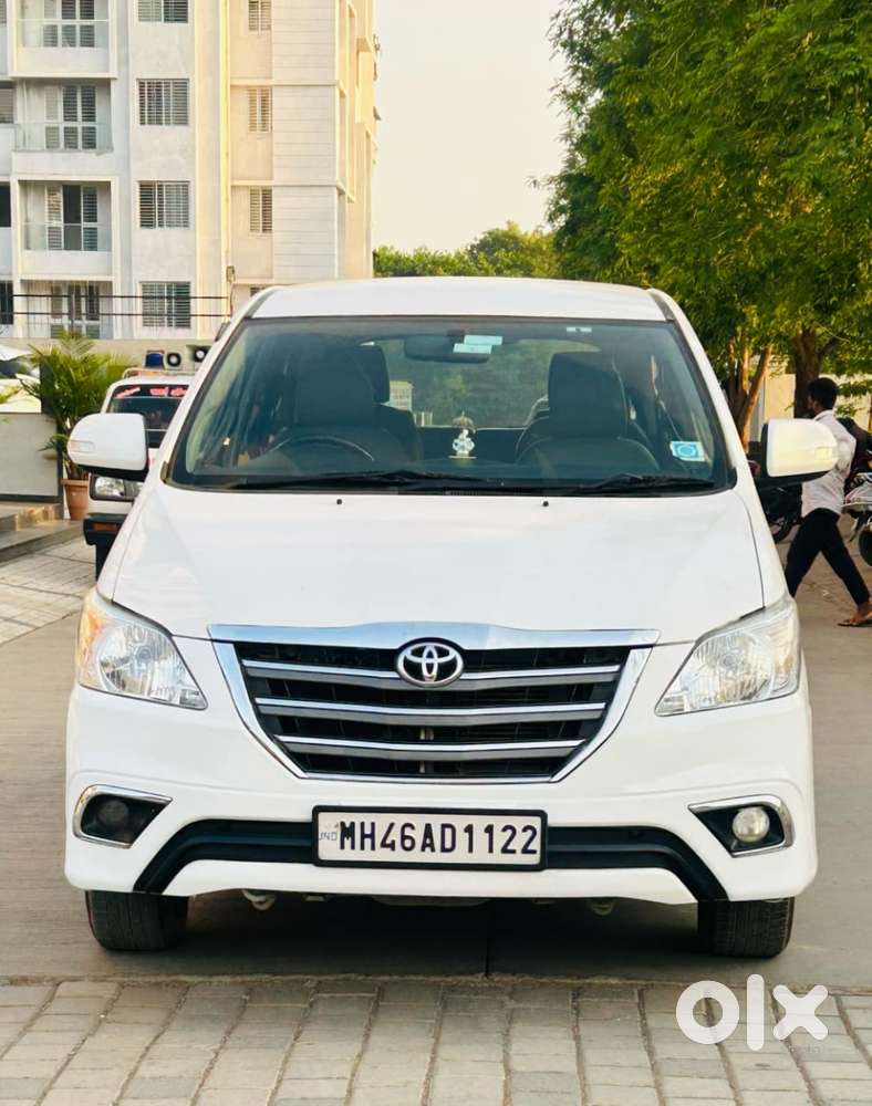 Toyota Innova 2.5 ZX 7 STR BS-IV, 2015, Diesel