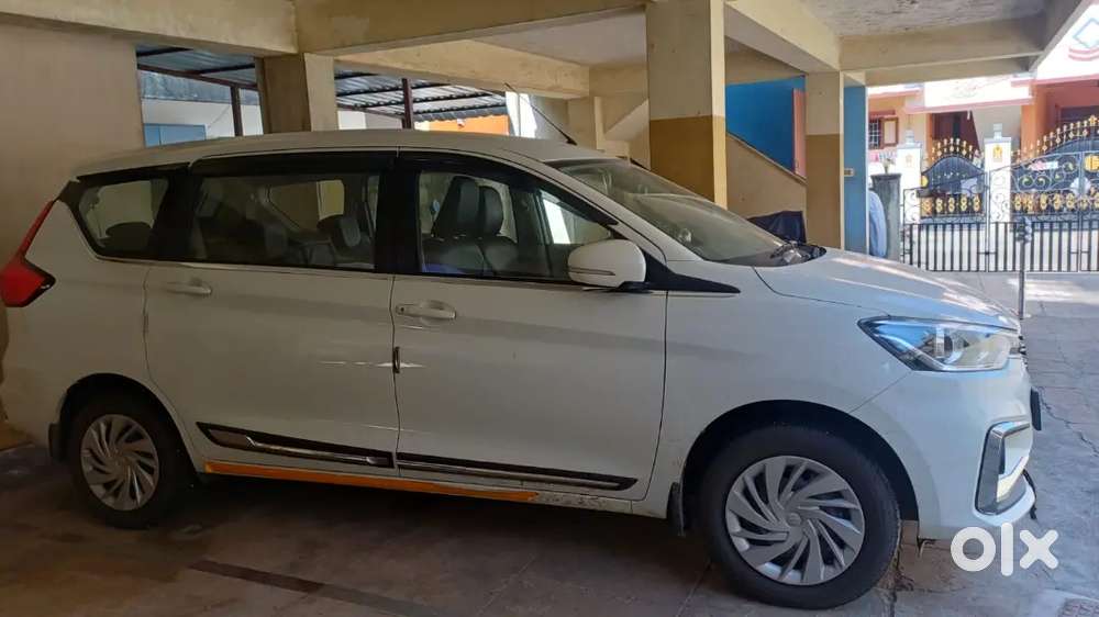 Driver Full Time (Daily rent Rs 1800)