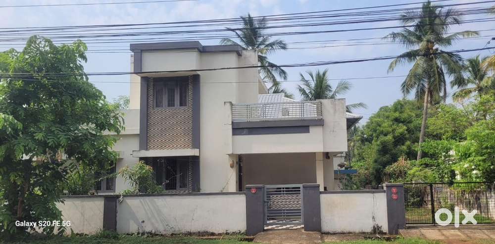 2 BHK individual house for rent near Palakkad town