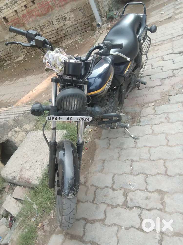 Bajaj Avenger