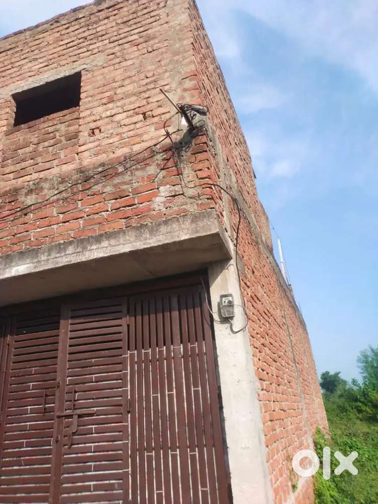 2 bed room 1 kitchen 1 bathroom and toilet  small open area in house