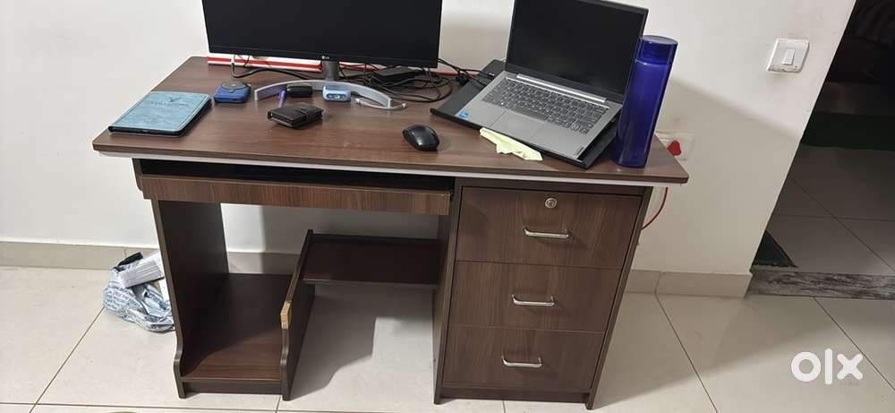 Computer working table