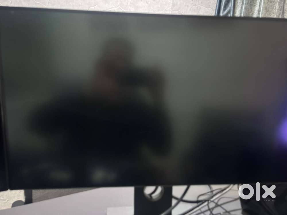 DELL ULTRASHARP 27 4K MONITOR  U2718Q
