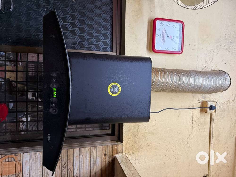 Elica 60 cm 1200 m3/hr Auto Clean Chimney Black colour