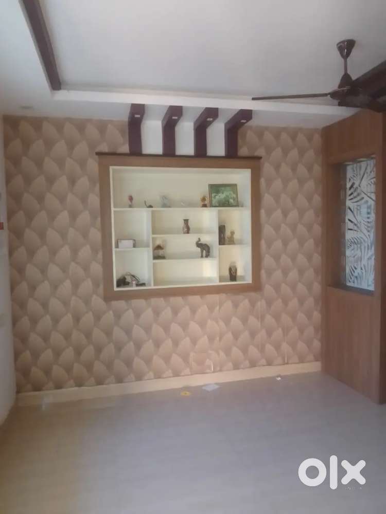 1 BHK SEMIFURNISHED APARTMENT FAMILY MARADU NEAR KUNDANOOR JUNCTION