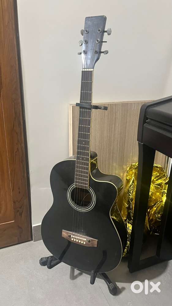 Black Guitar