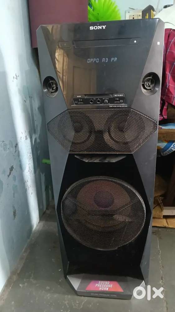 SONY MHC-V6DPARTY SPEAKER