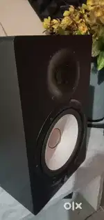 Yamaha Hs8 monitor brand new
