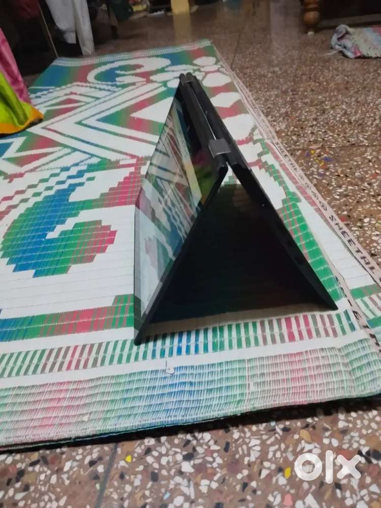 Lenovo ThinkPad i5 touch screen 8 gb ram 256ssd