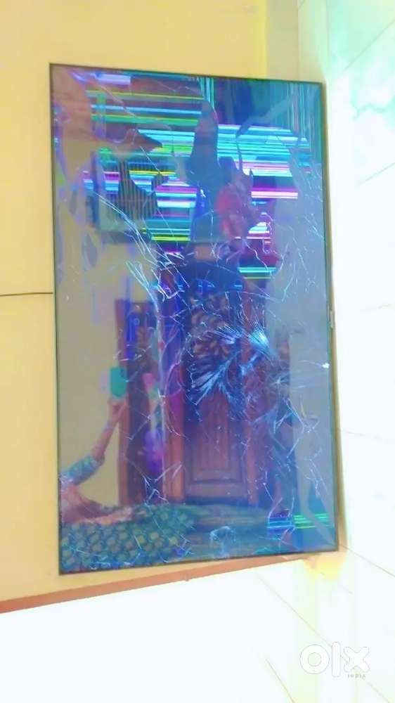 55 Inch samsung tv display damage