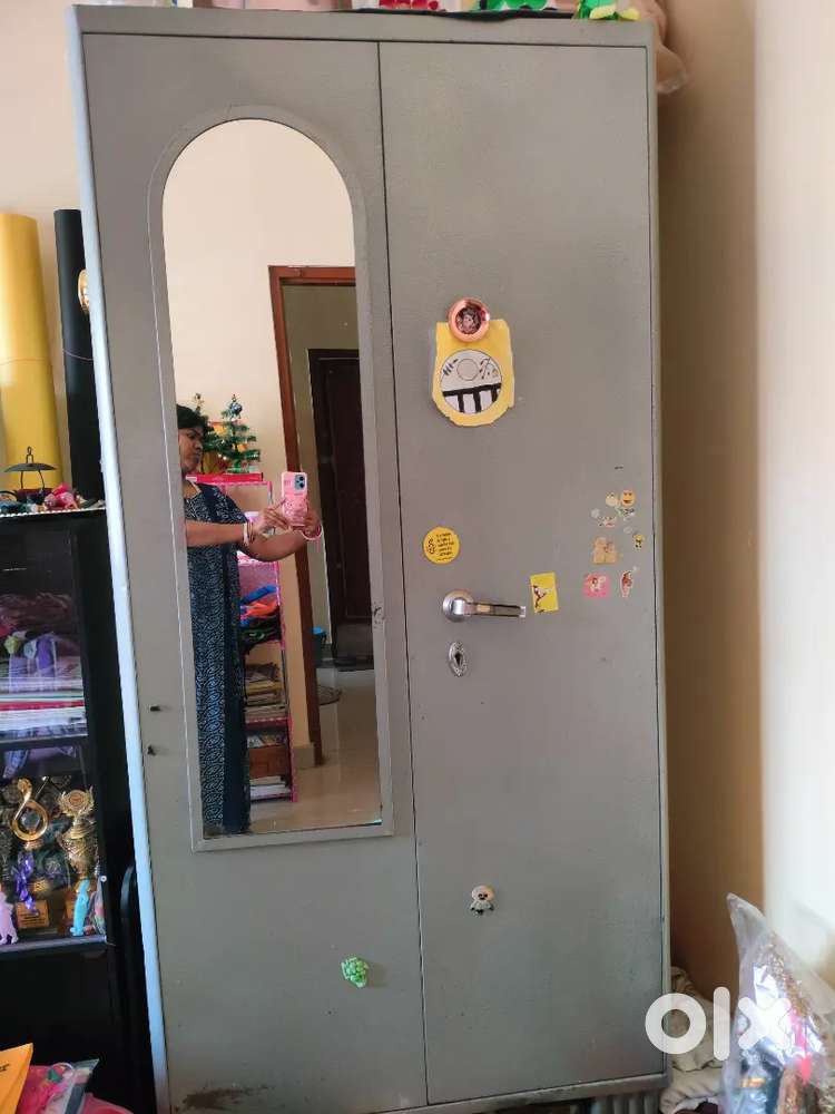 Bed 6x4 ft with mattress 5k, Wardrobe 4k, Shoe rack fiber 1k