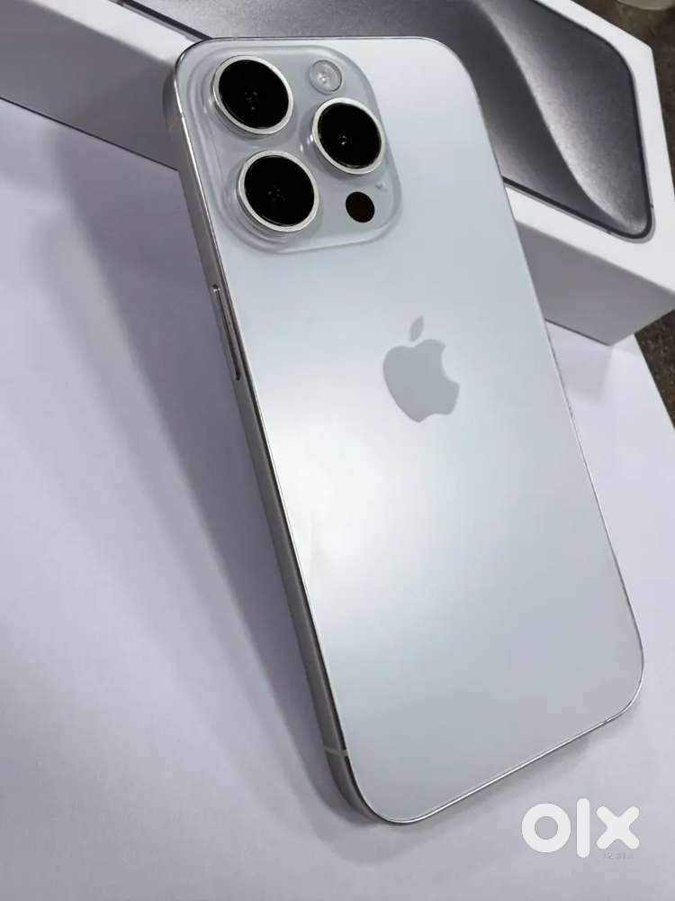 IPhone 15 pro white colour fixed rate will give festival sale price