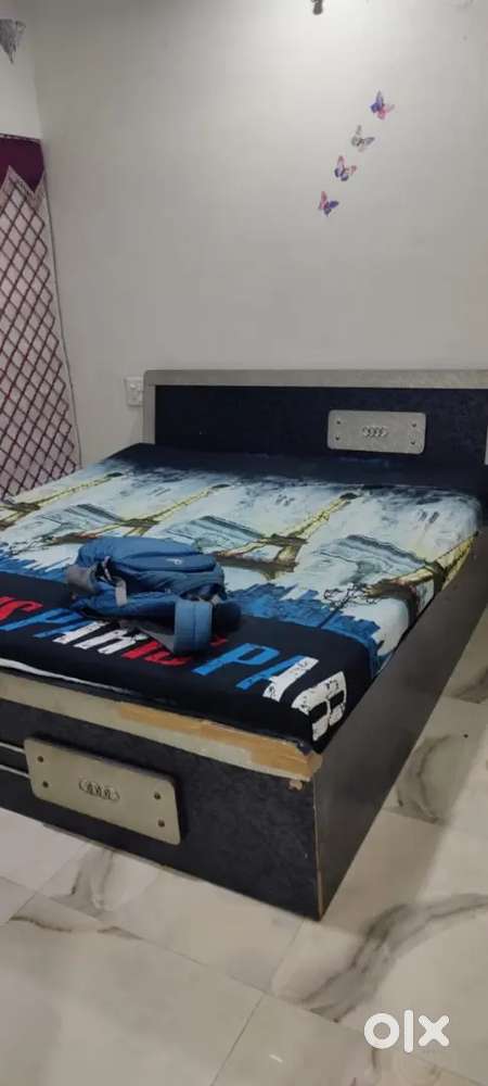 2 bed 2 cupboard & mattress old