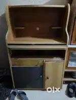 Computer table
