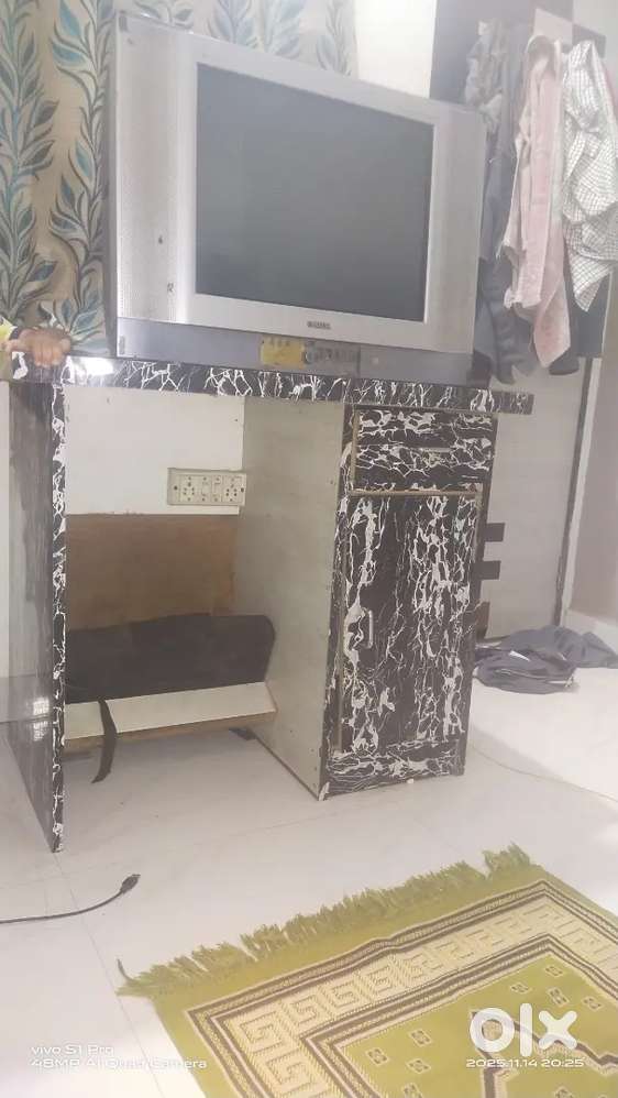 Study table  wooden table full condition