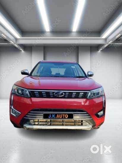 Mahindra XUV300 W8, 2022, Petrol