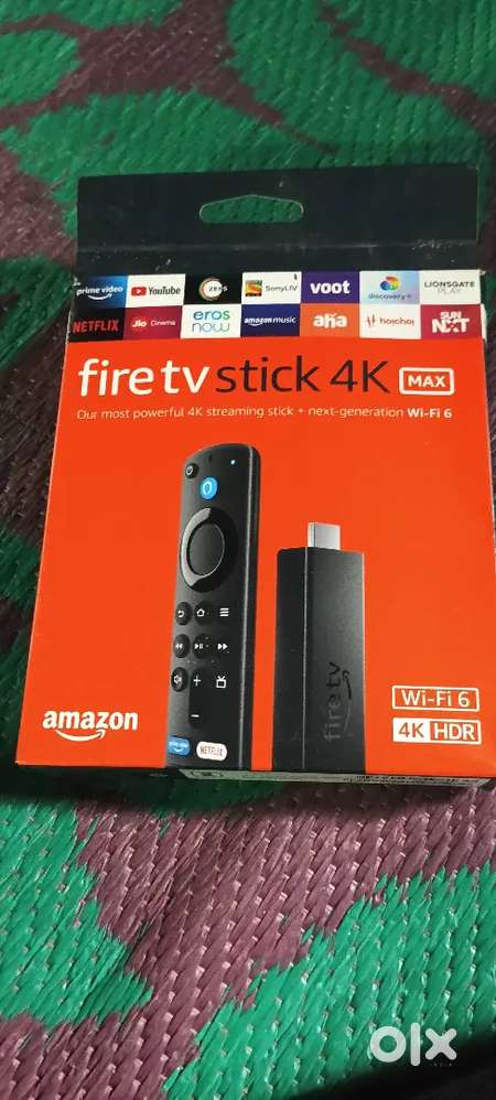 Amazon Fire TV stick 4K Max 2ram 16 GB memory 8 mant old hai