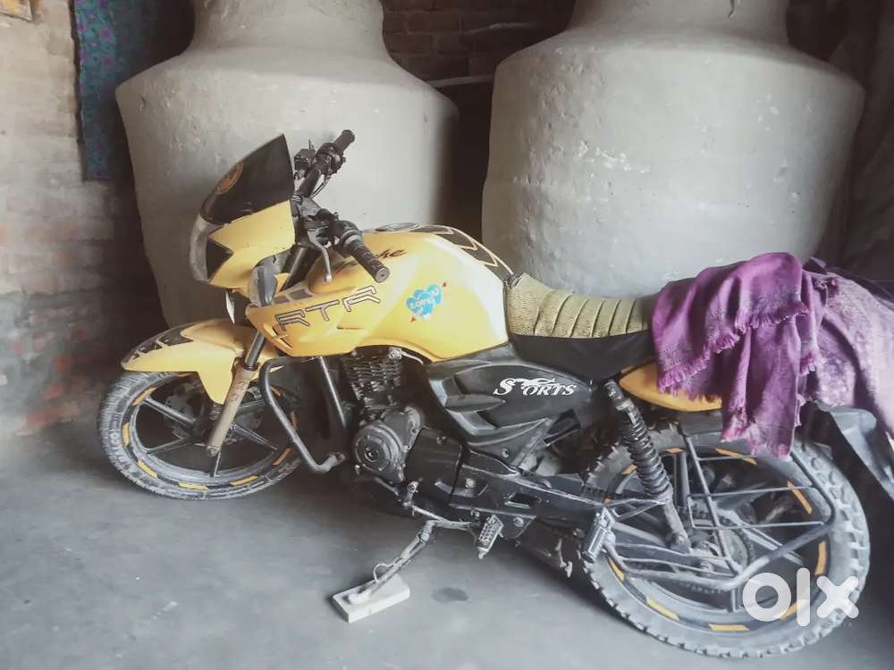 Acchi badhiya gadi hai