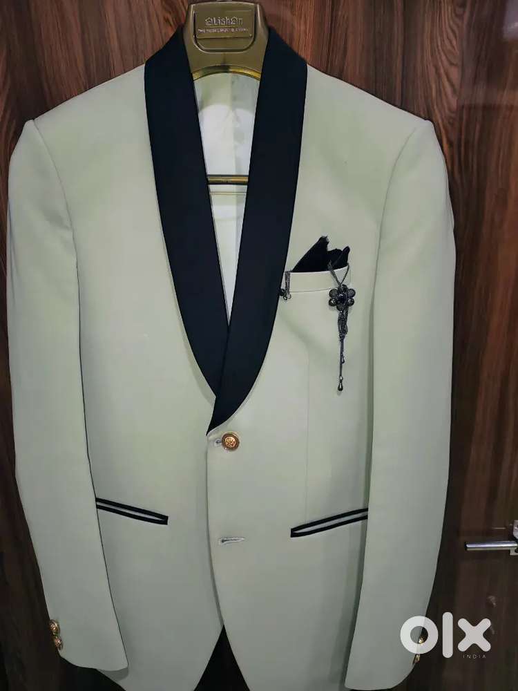 Men's Classic Two-Piece Suit (Blazer & Pant Set)