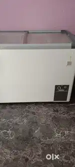 Top glass deep fridge