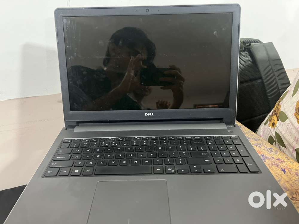 Cd drive , touch screen