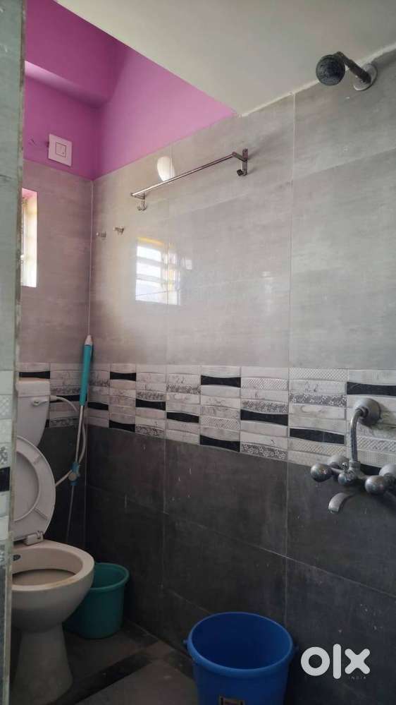 1BHK,2BHK FLAT NEAR SEC V