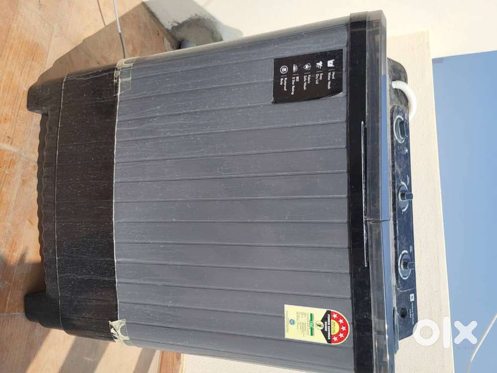 Realme tech life 7.5kg semi automatic washing machine