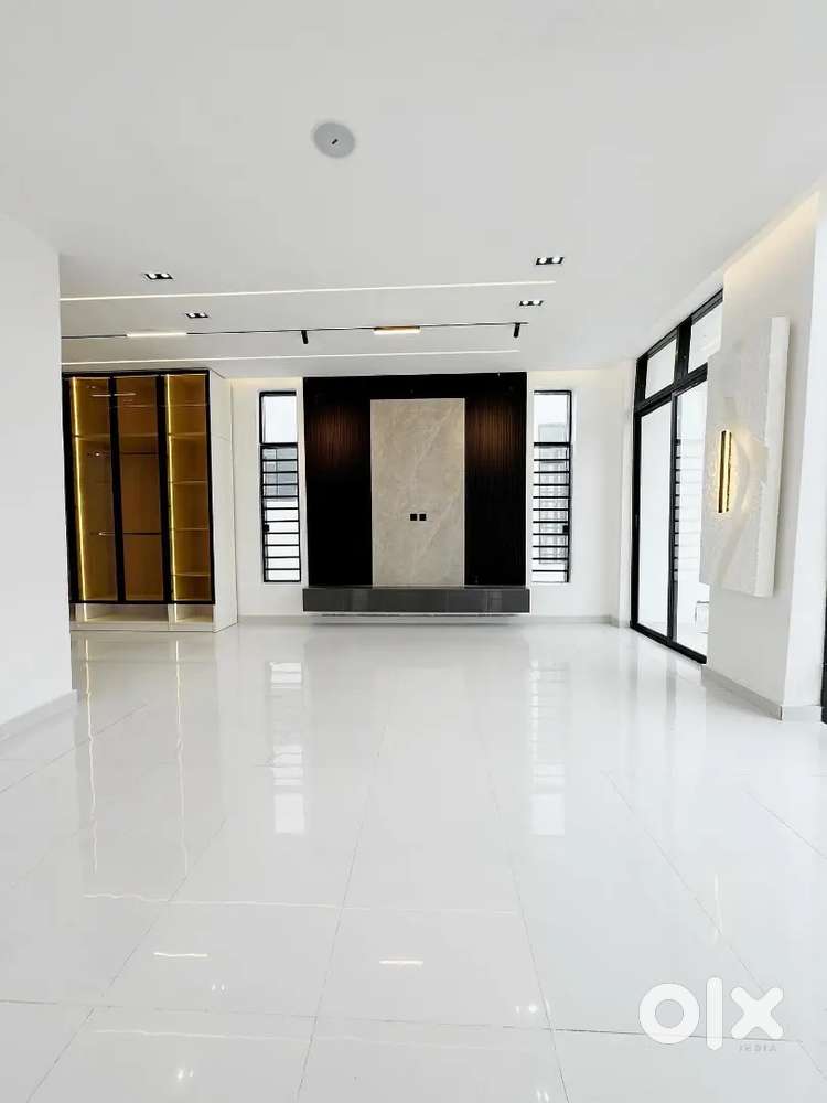 Pammal 2 bhk flat with road facing balcony