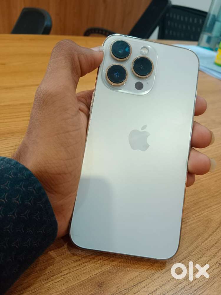 Apple 13 pro golden colur