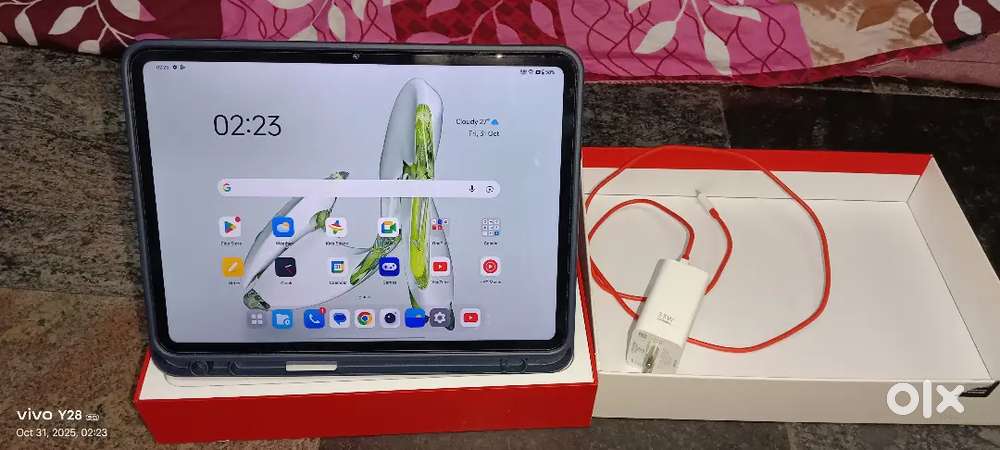 One Plus Pad Go 8gb Ram & 128 gb storage with bill box & cover