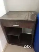Computer table