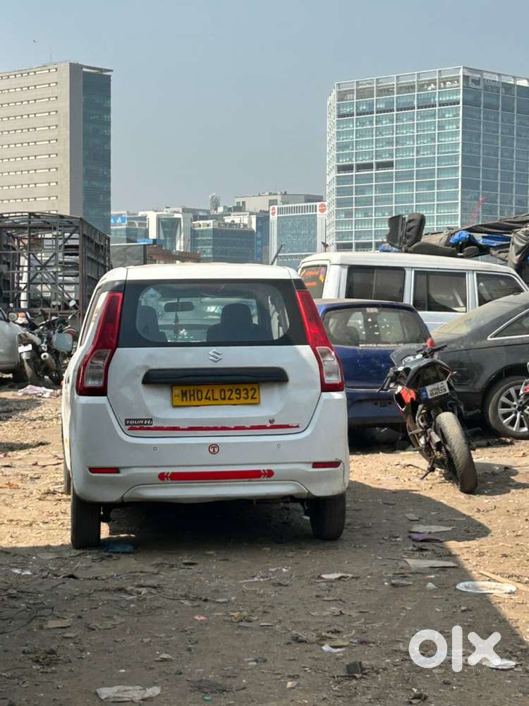 Driver chahiye ola uber 50% ya par day 900 new wagonr only mumbra