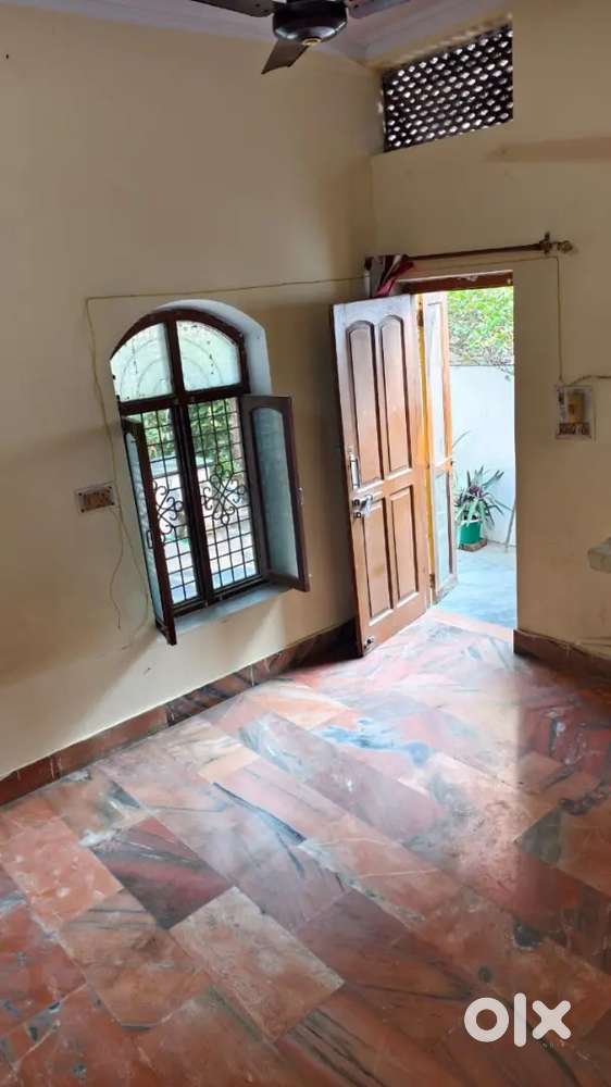 ROOM FOR RENT IN KAUSHAL PURI COLONY