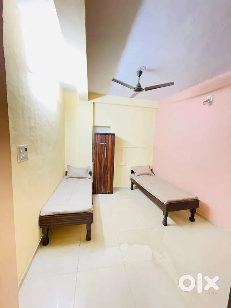 For working Boys or Male PG Available at Subhanpura