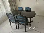 DAMRO Branded dining table with 4 chairs in mint condition
