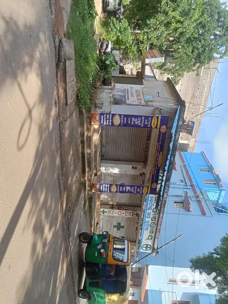 Shop to be rented to be located at corner