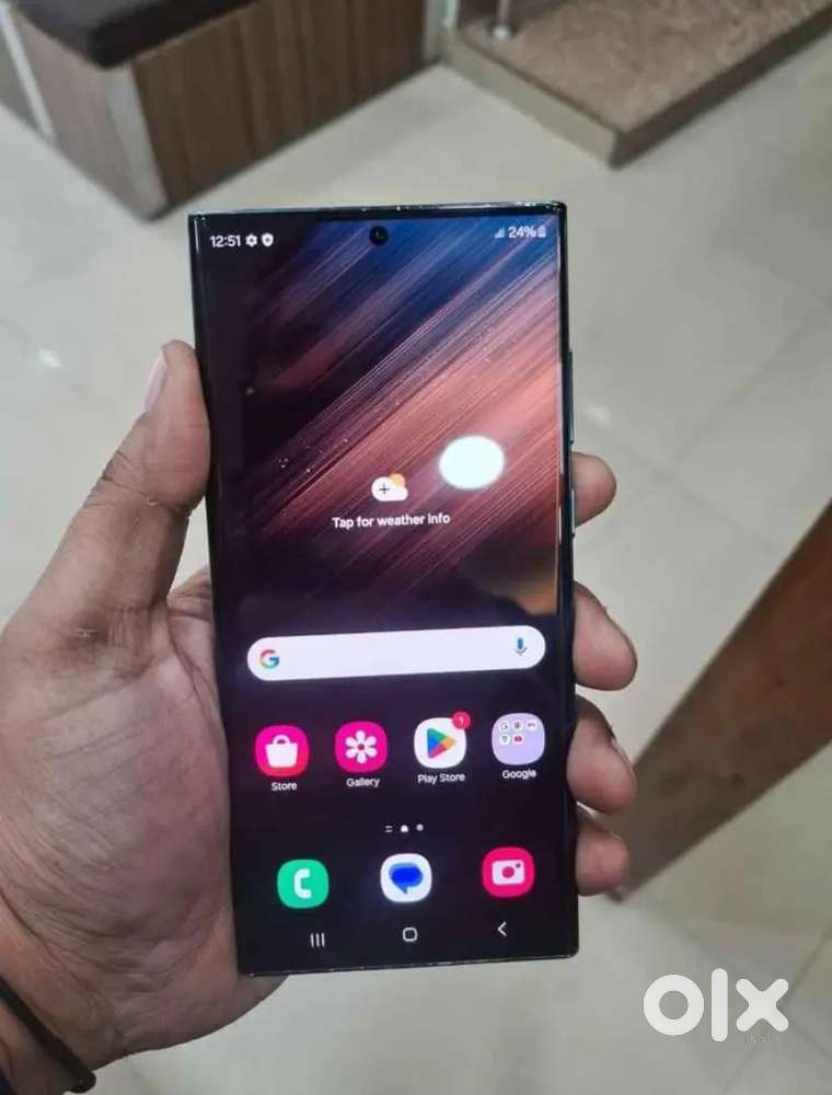 Samsung' s23 ultra only 6 month old with bill box warranty