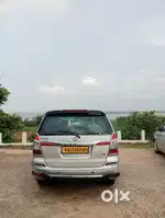 Toyota Innova 2013 Diesel 250000 Km Driven
