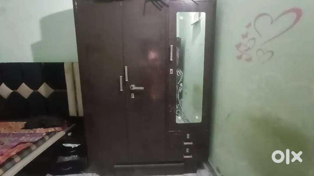 Iron new almira