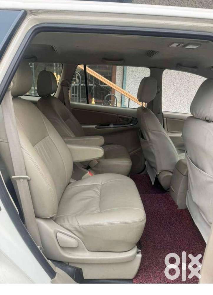 Toyota Innova 2011 Petrol Good Condition