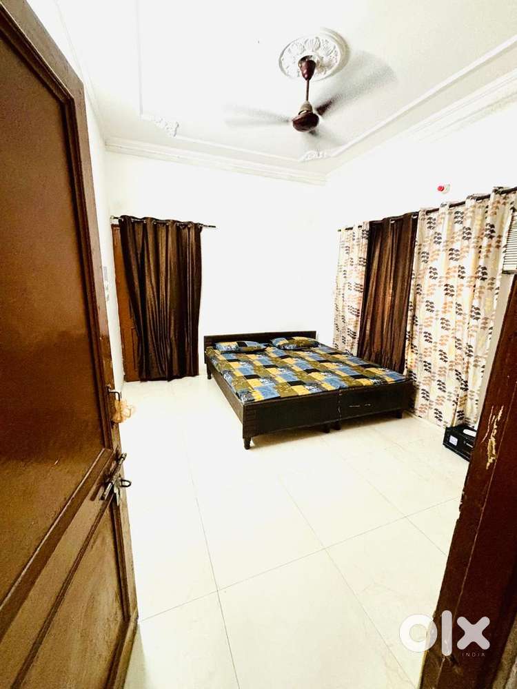 Independent room for girls only
