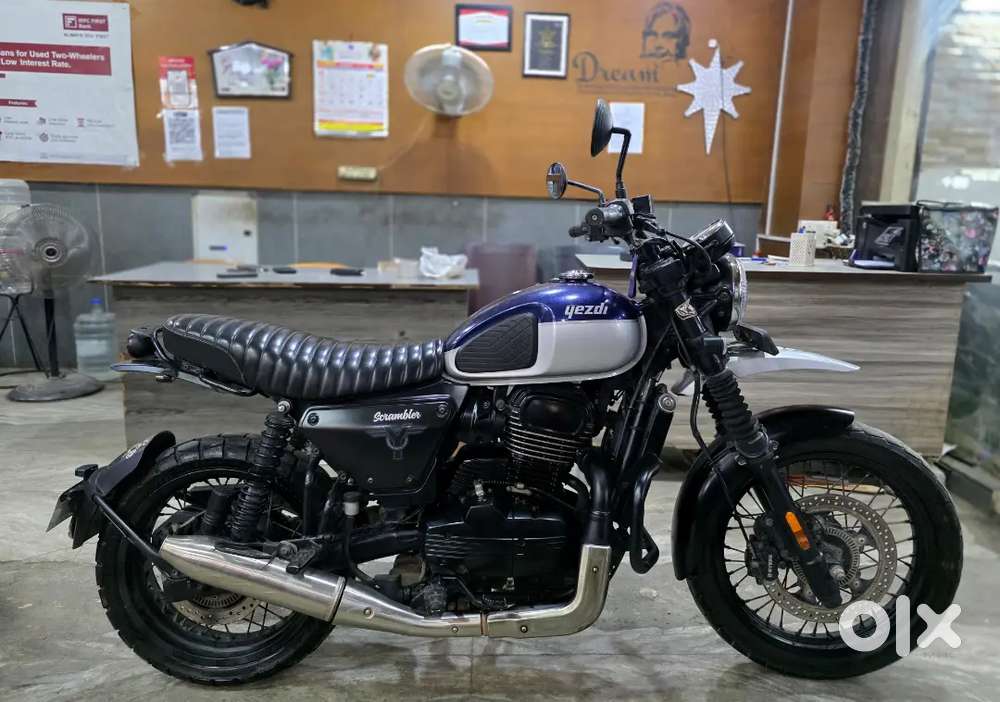 YEZDI SCRAMBLER 2022 FOR SALE ( PAY 10000 & GET IT IN EMI )