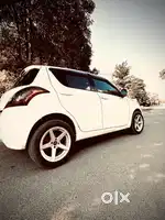 Maruti Suzuki Swift 2014 CNG & Hybrids 100000 Km Driven