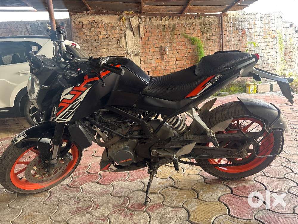 Ktm 125 duke 2019 6 year