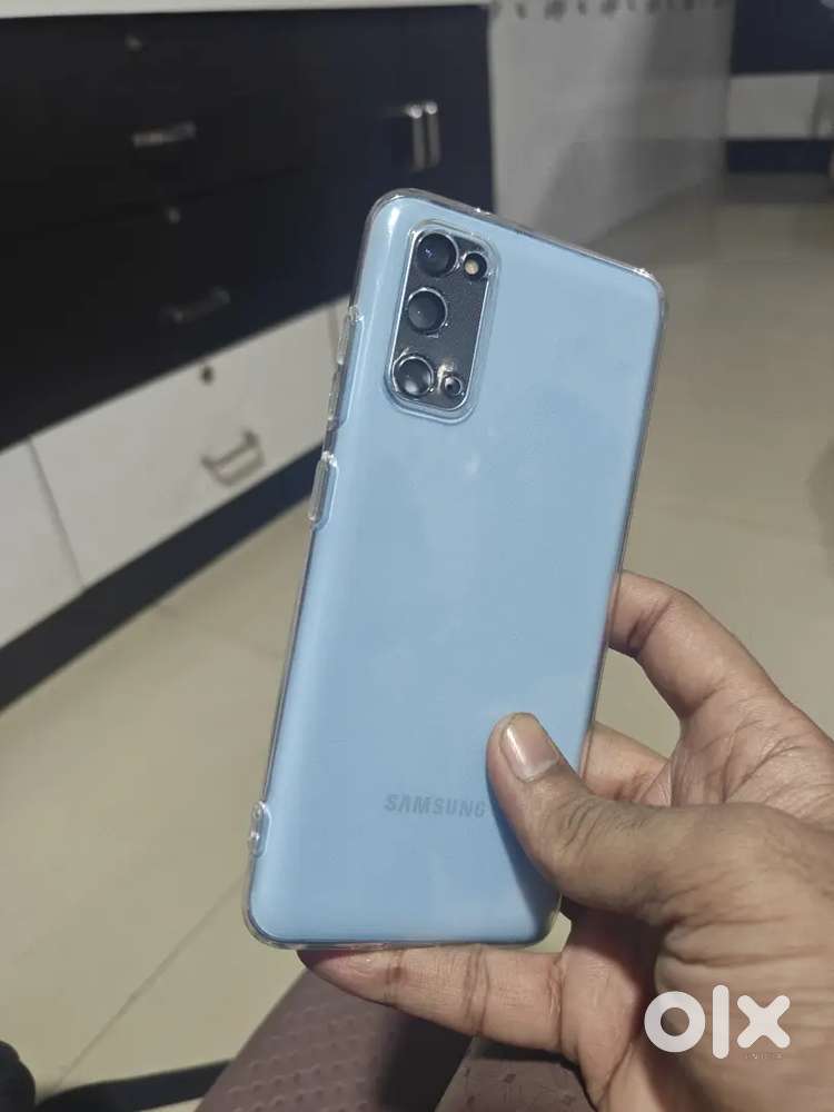 S20 in 20000 in scratchless condition