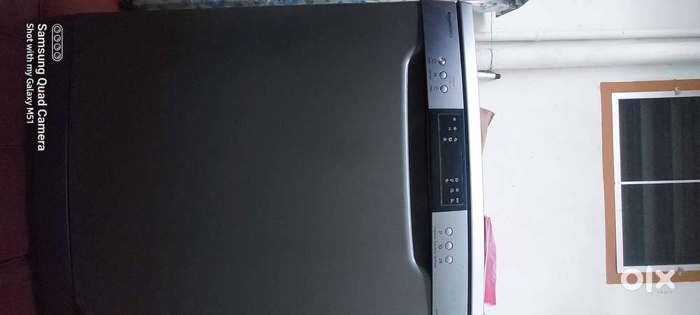 Amazonbasics Dish washer